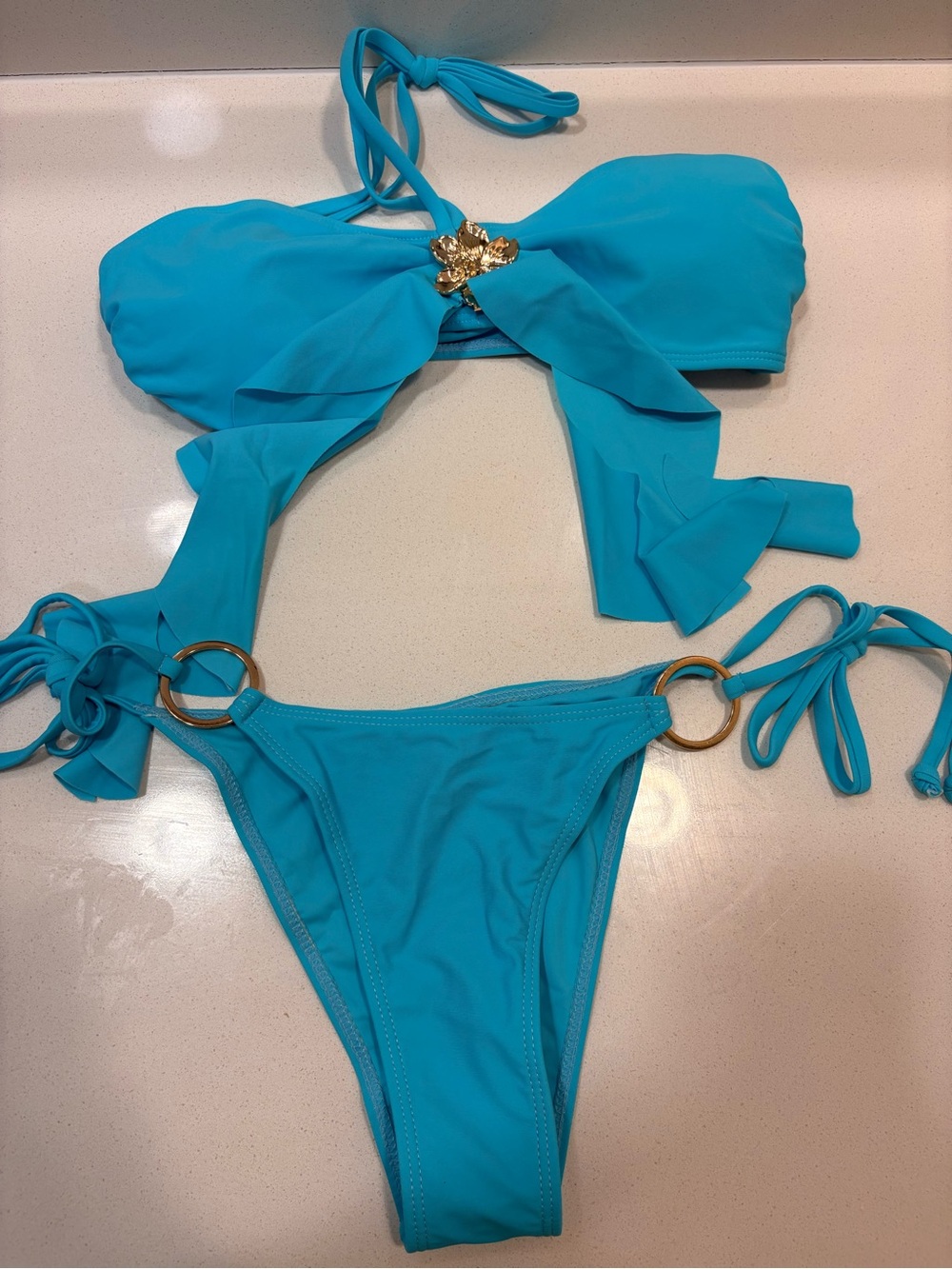 Turquoise Gold-Ring Two-Piece Bikini